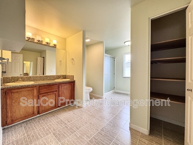 Building Photo - 951 SW 208th Pl