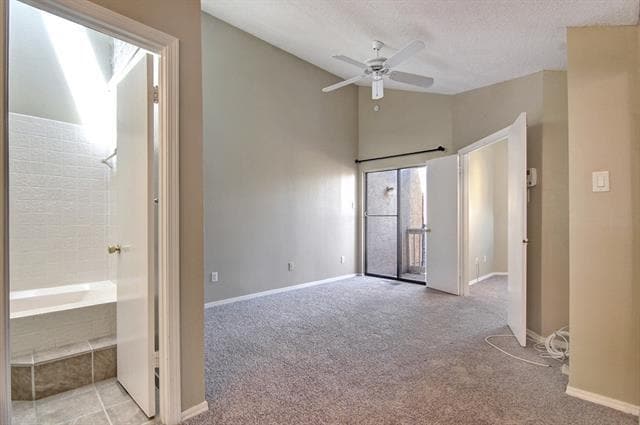 Building Photo - 4242 N Capistrano Dr