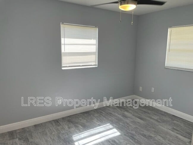 Building Photo - 7116 Nathan Ct