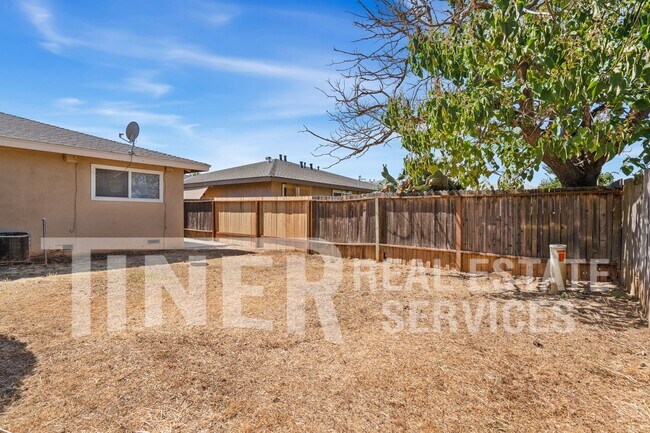 Building Photo - 10193 Crawford Way