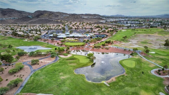 Building Photo - 2118 Desert Woods Dr