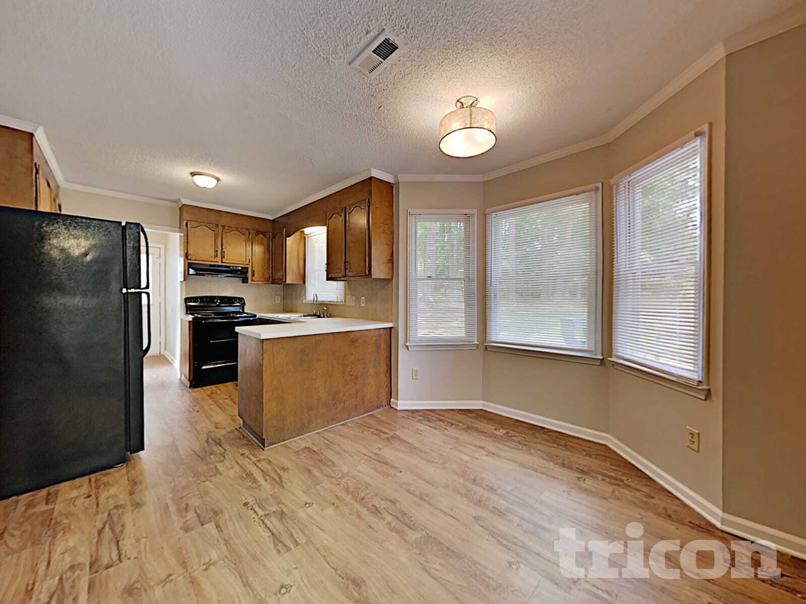 Building Photo - 2820 Royal Ridge Ln