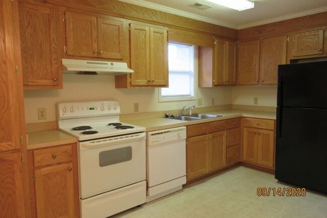 Building Photo - Willow Run- 2 bedroom, 2 bathroom apartment
