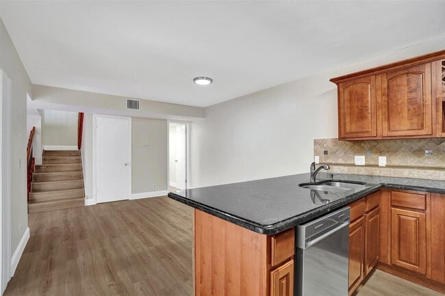 Building Photo - 4872 NW 95th Ave