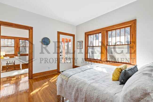 Building Photo - 236 N Holyoke St