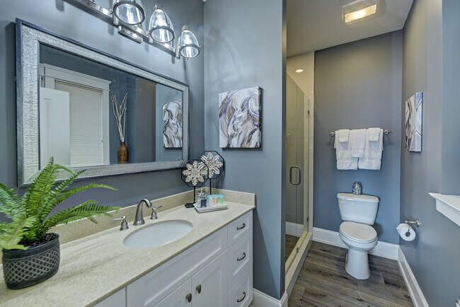 Building Photo - 136 Bridlewood Dr