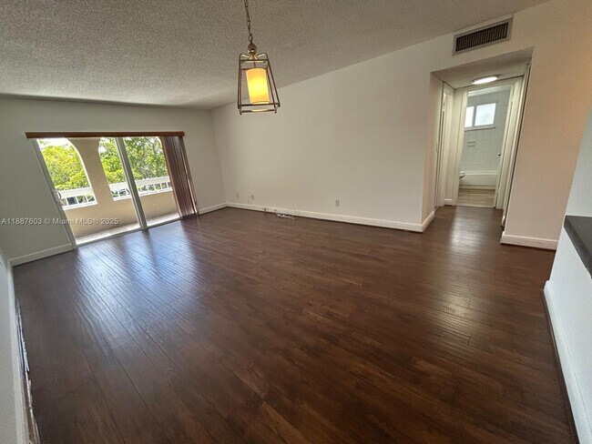 Building Photo - 7850 Camino Real