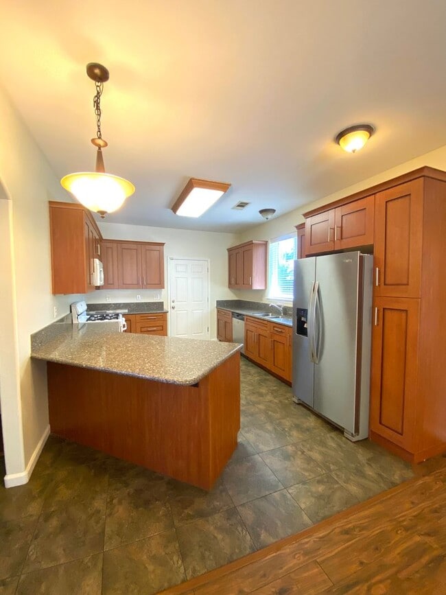 Building Photo - Coming Soon! Beautiful house in the Ave's