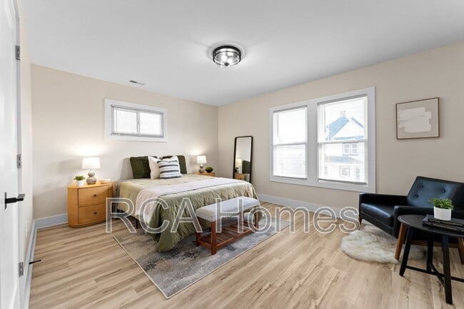 Building Photo - 20 N Gray St