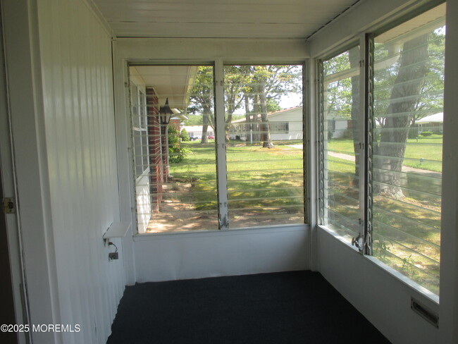 Building Photo - 1236D Hamilton Ct