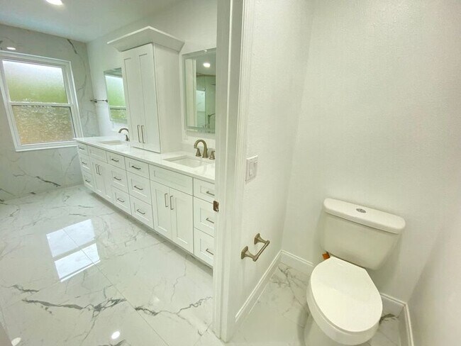 Building Photo - 13110 Moss Park Ridge Dr