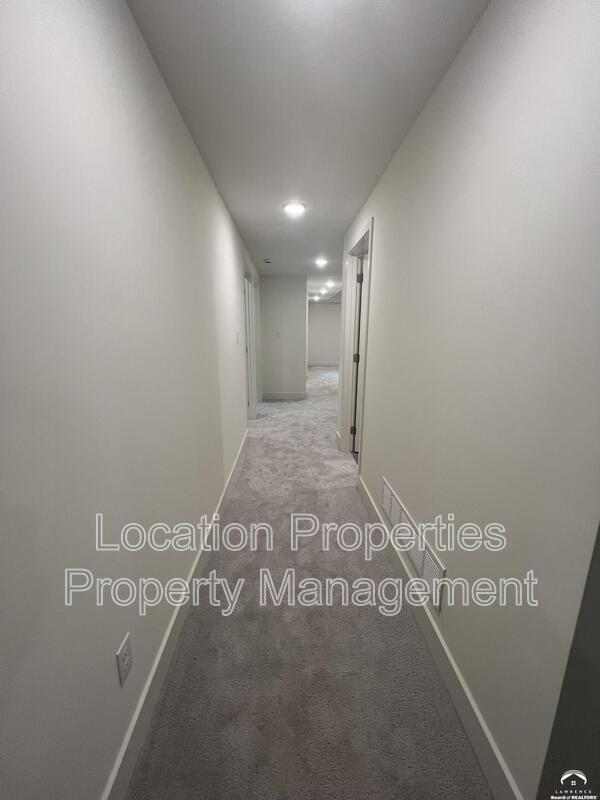 Building Photo - 1840 Quail Creek Dr
