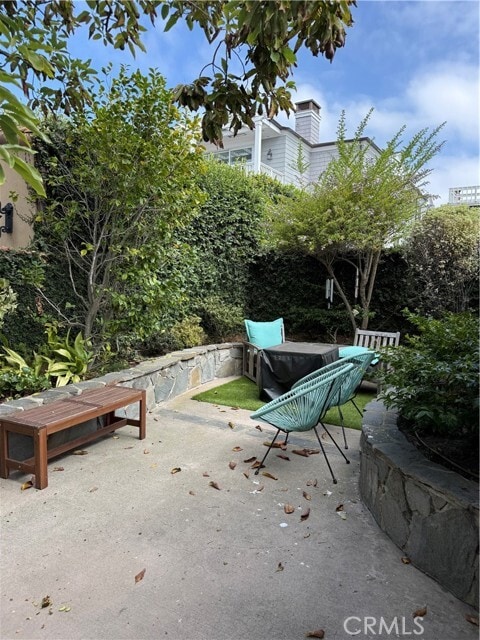 Building Photo - 857 6th St