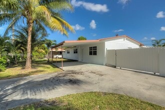 Building Photo - 160 NW 199th St