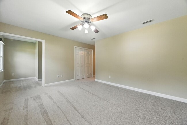 Building Photo - York County 4 BR Coventry House