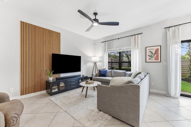 Building Photo - 4660 Silver Saw Ln