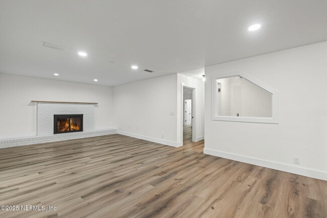 Building Photo - 5477 Brightwater Ln