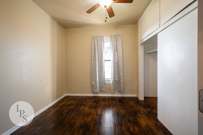 Building Photo - Fresno Westside Farm Home, 3BR/1BA, Built 1925 – Modern Updates!