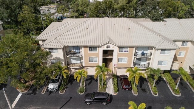 Building Photo - 1300 Crestwood Ct S