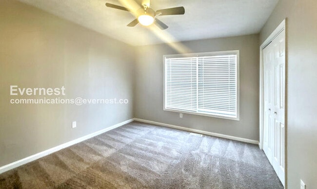 Building Photo - 460 Ward Rd