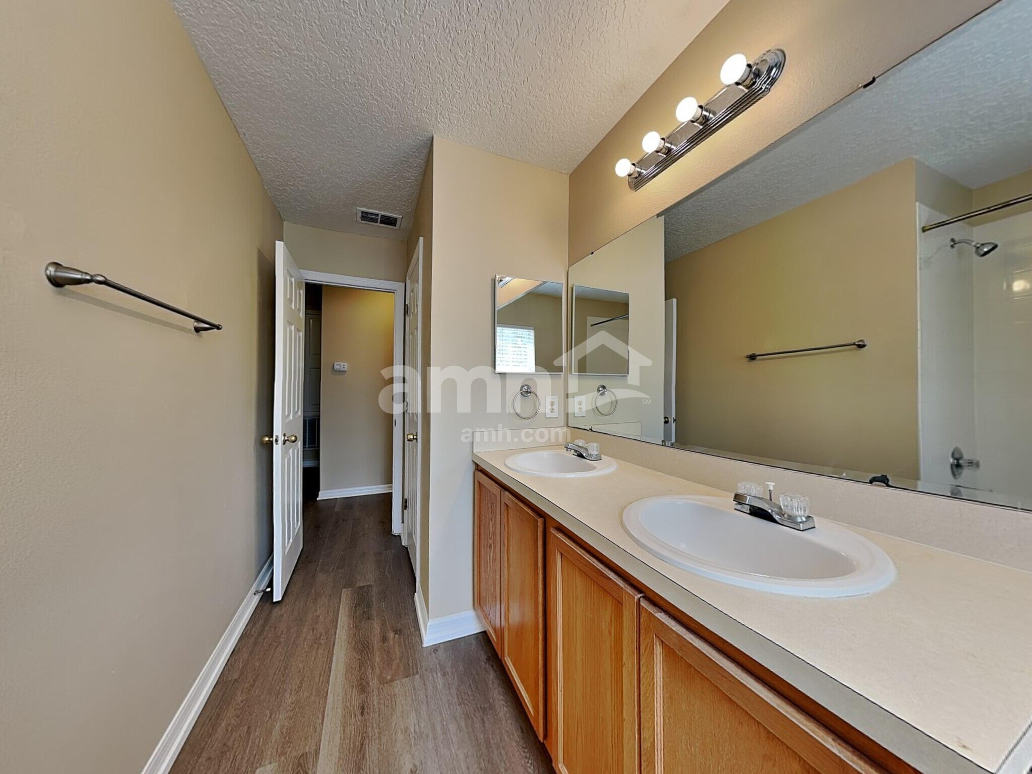 Building Photo - 2475 Breezy Meadow Rd