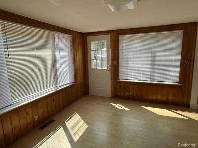 Building Photo - 6199 Monrovia Dr