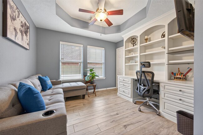 Building Photo - 155 E Concord Valley Cir