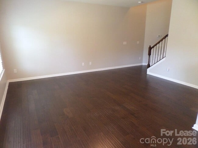 Building Photo - 3339 Major Samuals Way