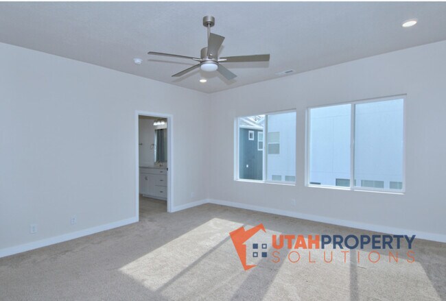 Building Photo - 4693 Daisy Ln