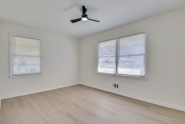 Building Photo - 2618 Providence Ct