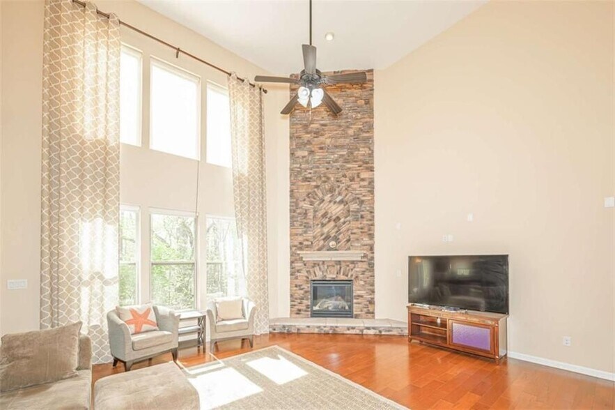 Building Photo - 4355 Griffin Trail Way