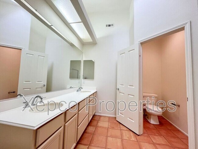 Building Photo - 42451 Saladin Dr