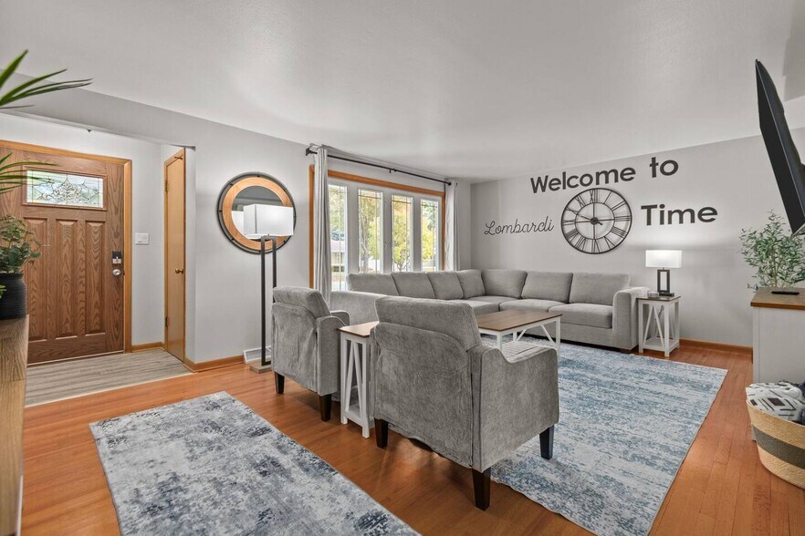 Building Photo - 1221 Kenwood St