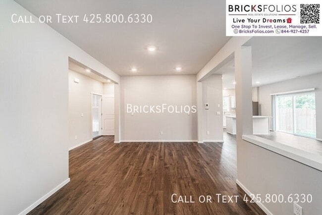 Building Photo - Corner lot For Rent in Port Orchard! Close to Military bases!