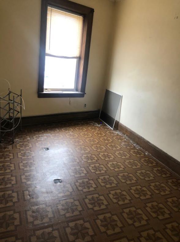 Bonus Room - 1691 John F Kennedy Blvd