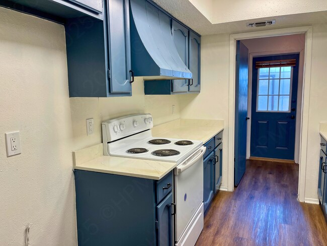 Building Photo - 8024 Echo Wind St