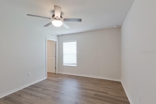 Building Photo - 1835 Nelson Rd N