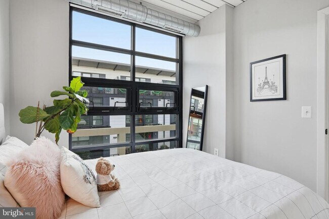 Building Photo - 2125 14th St NW