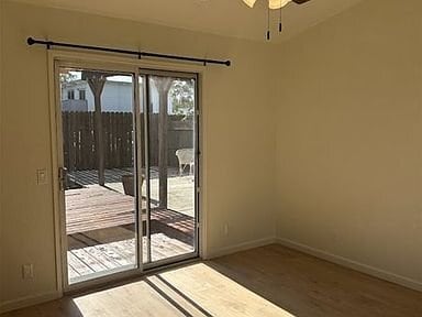 Building Photo - 3580 Honeycreeper Dr