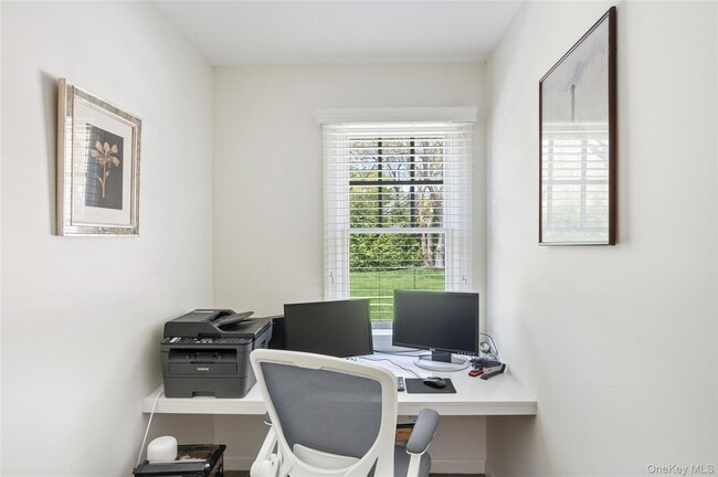 Building Photo - 89 South Rd