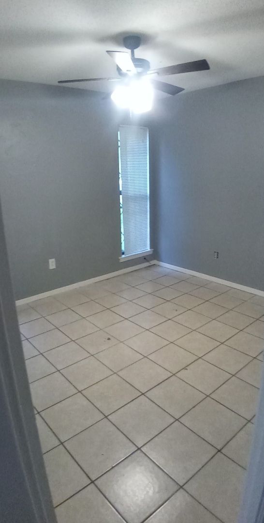 Building Photo - 4 Success Realty is now offering this 3 be...