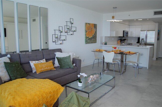 Building Photo - 2501 S Ocean Dr