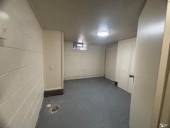 Building Photo - 26138 Yale St