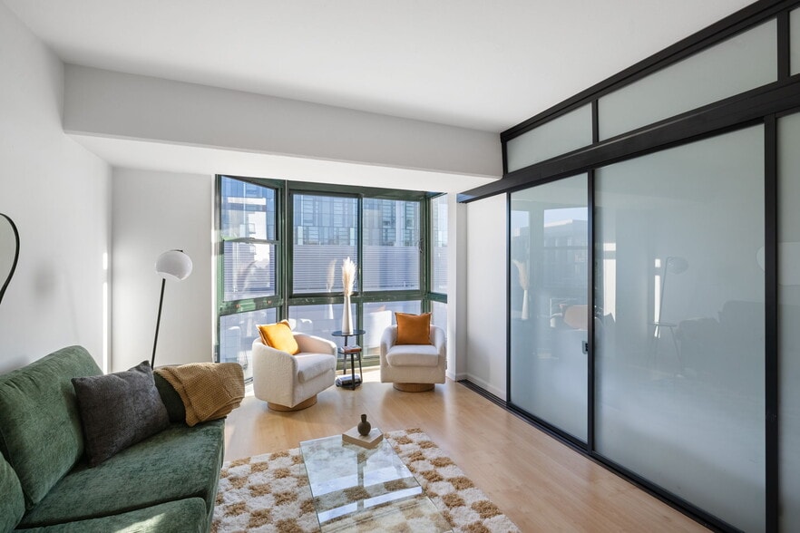 Building Photo - 1 Daniel Burnham Court