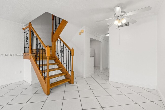 Building Photo - 8650 SW 67th Ave