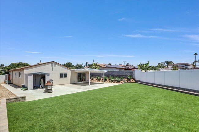 Building Photo - 2683 Caulfield Dr