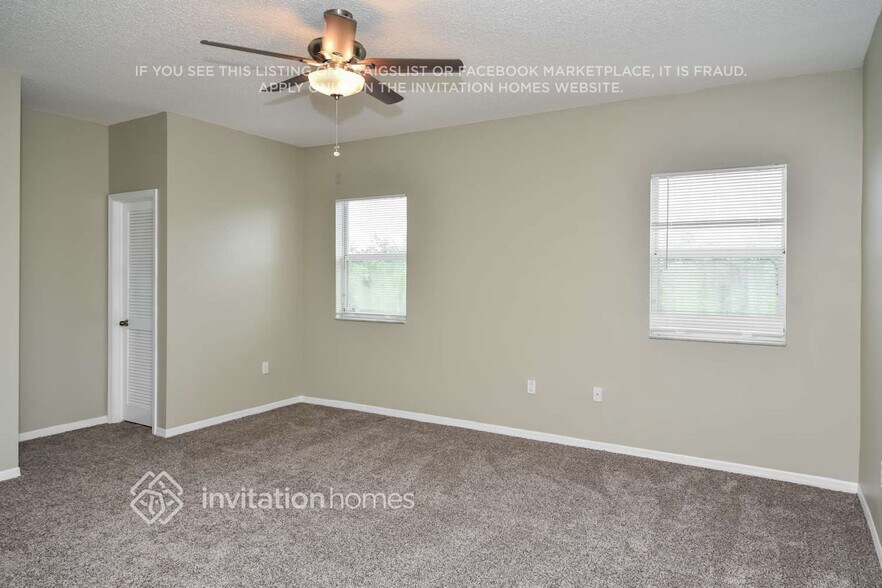 Building Photo - 14951 SW 157th Ct