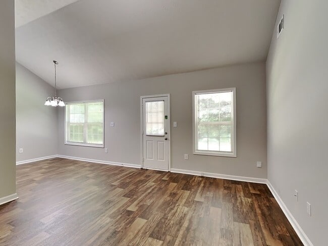 Building Photo - 9194 Jefferson Village Dr SW
