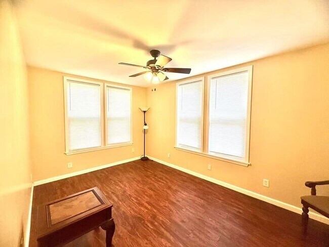 Building Photo - 2847 Ashbury Heights Rd