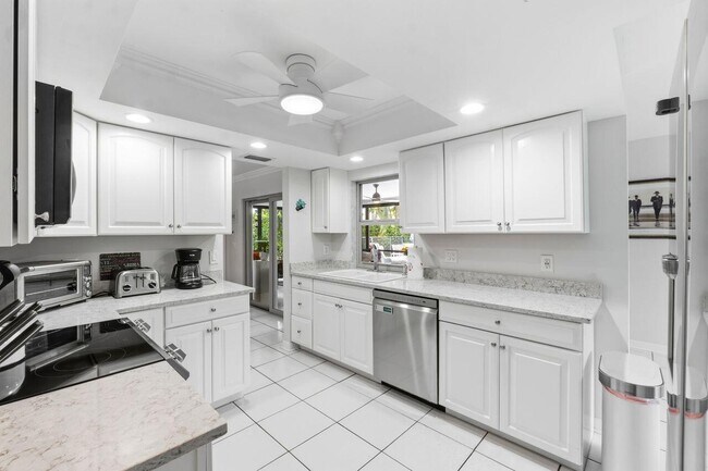 Building Photo - 6372 Sleepy Willow Way